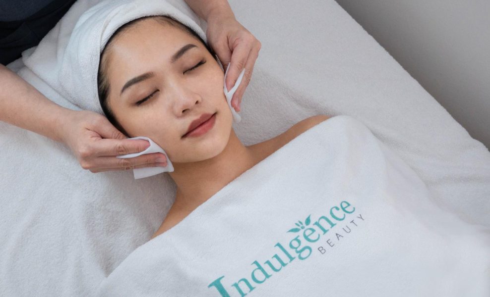 Best_Acne_extraction_facial_Singapore_MD_Dermatics_internation_plaza_cleansing
