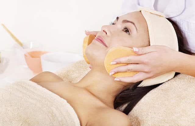 Facial Treatment for a Sensitive Skin