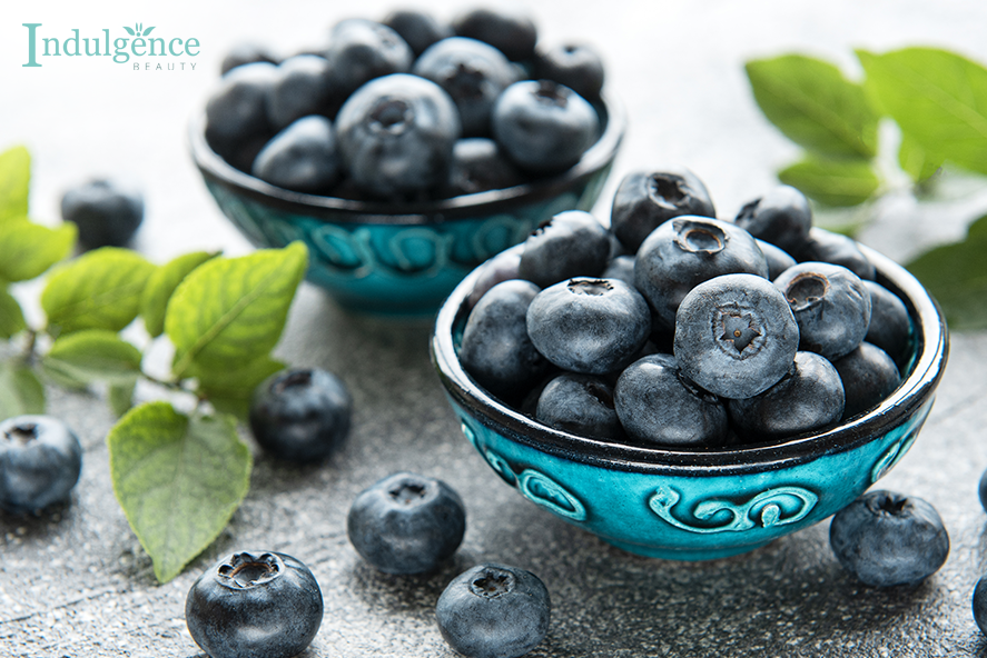 Fresh blueberries for good looking skin